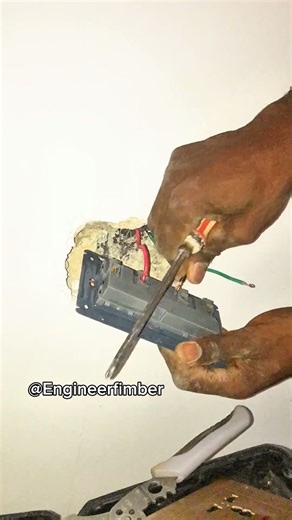 This double socket almost confused me at first 😅 Beginner’s guide to fixing a two-gang socket — no stress. #electricaltips #electrician #Howto | Fimber Michael