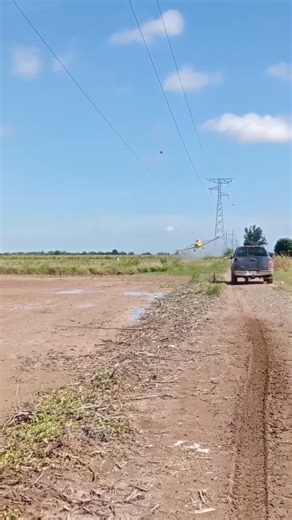 Amazing pawnee Spraying | AvionesAv