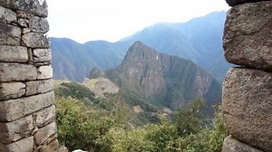 View Machu Picchu Peru Through Stone: vídeo stock (100% livre de direitos) 21420919 | Shutterstock