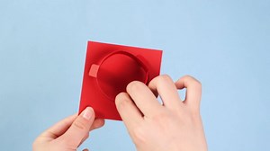 Teenyyou 24 Pcs Red 2026 Graduation Cap Candy Jars Graduation Party Favors Candy Containers Bulk Grad Cap Box Jars Container with Tassels for DIY Table Party Supply Gifts