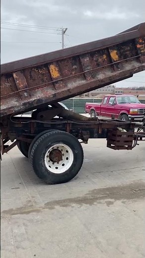 Custom Built S/A Dump Trailer - Selling on BigIron Auctions - May 7, 2025