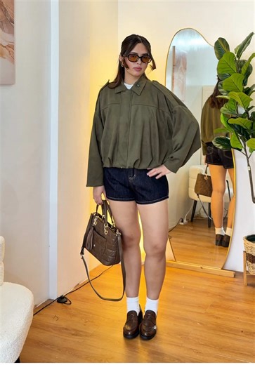 Dark Denim Shorts Outfit Ideas for Men