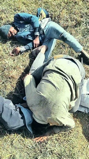 hi hi hi 🤣😂 👋🏿 @versionteamback #comedy #desi #jharkhand #shorts #ytshort #comedymovies