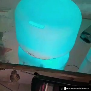 Difusor ultrassonico 300ml 7hs de vaporizacao 7 cores de cromoterapia Controle Remoto. Sem filtro Próprio pra óleo essencial. Tem aqui na Naturezen! Direct ou Whatsapp Link na bio❤ Gostou? Siga nosso canal, ative as notificações, curta e comente pra nos ajudar. @naturezensaudebemestar Cuidando de você por inteiro. #difusorultrassonico #cromotetapia #aromaterapia #oleoessencial | O segredo da autocura | Facebook