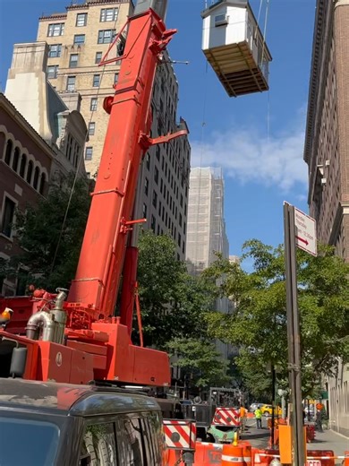 Horizon Structures on Reels