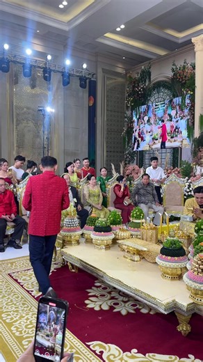 វីដេអូ​របស់ GOUY SOKHOUY🤎 (@houy_043) ជាមួយ សំឡេងដើម - 168M