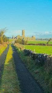 The Ross Errilly Friary is a medieval Franciscan friary located on the Black River about a mile to the northwest of Headford, County Galway, Ireland. It is a National Monument of Ireland and among the best-preserved medieval monastic sites in the country. #rosserrillyfriary #headford #visit_ireland #sunnyday☀️ | Visit_Ireland_