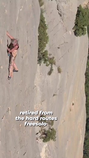 mon retour au Verdon 22 ans plus tards sans avoir retouchè du rocher à comfirmèe que l.escalade extrême en solo appartient bien à mon passè lorsqu'il y a 32 annèes en arrière je faisais les 1ers 8b en solo dans l.histoire de l.escalade. #escalade #freesolo #verdon #badass #climbing #mindset Extrait d'une video sur la chaine YouTube de Riding Zone sponsorisè par Challeng'Hair Paris - La Greffe de Cheveux Sans Cicatrice depuis 1994 | Alain Robert