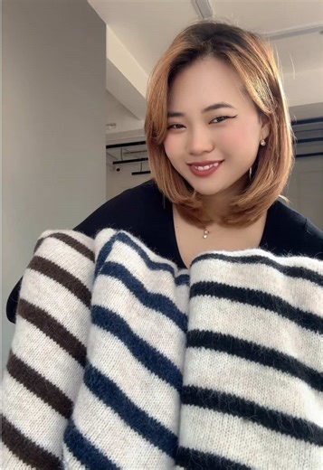 Stylish Oversized Stripe Sweater for All Seasons