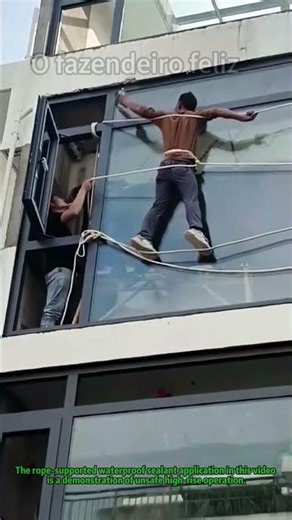 Using Ropes as Support to Seal High-Rise Windows!#HighRiseWork #WindowWaterproofing