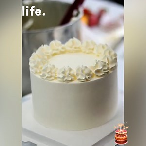 6K views · 398 reactions | How to Pipe Buttercream Borders TUTORIAL | Cake Step by Step | Facebook