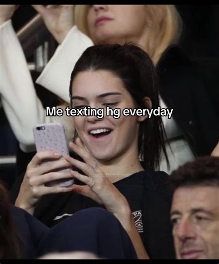 Texting Games and Trends to Engage Your Friends