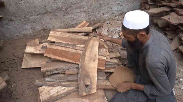 Discover How a Wooden Spring Basket Comes to Life