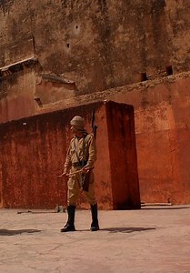 The Curse of King Tut's Tomb S01:E01 - Part 1