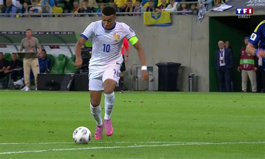 Ukraine - France : voir le joli but de Kylian Mbappé - Matchs internationaux de préparation | TF1+