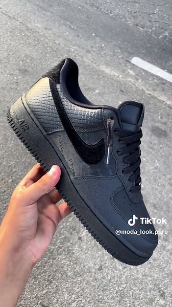 Wsp 903 357 737📲 #airforce #negras #airforce1 #nikeairforce #viral ENVÍOS A TODO EL PERÚ 🇵🇪