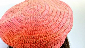 Las boinas son el accesorio ideal para esos días frescos y hoy les traigo el paso a paso para aprender a tejer una boina clásica a crochet Espero que les guste😃 #crochet #crocheting #crochetlove #crochetaddict #crochetpattern #crochetersofinstagram #crochetinspiration #boinacrochet | HandworkDiy