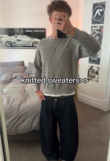 Stylish Knitted Sweaters for Modern Streetwear