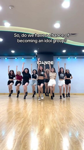 we apologize for the flaws coz we have 0 years of vocal training 😔 (this video is just for fun, don't take us seriously 😌) dance cover by I-One