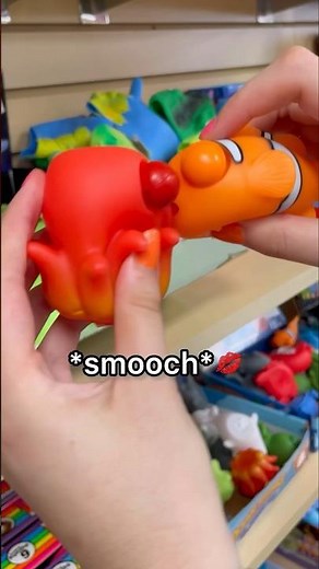 MY FIDGET EXPLODED! 😱😭🐠💥 *rip stress ball*