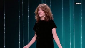 Valérie Lemercier introduit la cérémonie en chanson ! - César 2024 - CANAL+
