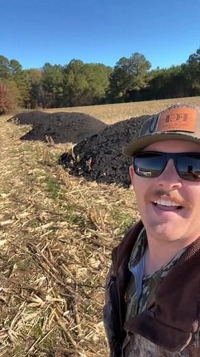 2.5K views · 32 reactions | Spreading poop! #fyp #waste #fertilizer #farming #farm #agriculture #nc #viral #follow | Thatagguy | Facebook