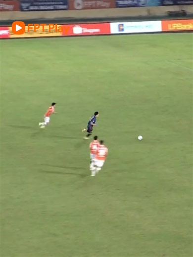 Không ghi bàn thì thôi, đã ra chân là phải lập cú đúp kkk.. Đình Bắc có trận đấu bùng nổ, CAHN xây chắc ngôi đầu bảng khi tiếp đón SHB Đà Nẵng trên sân nhà. #vlogminhhai #dinhbac #CAHN #SHBDANANG #Vleague #FPTPlay