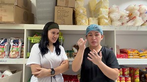Learning time with Monica! Nica Avenido 🤟✨ She’s showing me the difference between SEE and FSL. I’m still learning, so I need a little help from the experts! I didn't add captions because I don't want to make any mistakes or give the wrong meaning. I understood the main idea when I slowed the video down, but I can't translate it word-for-word yet. Note: The voice over is not a direct translation. 😊 So lets dive into it! SEE (Signed Exact English) This follows English word-for-word. If you say 