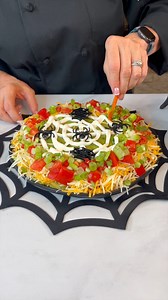 Easy 7 Layer Halloween Spider Dip | Robyn Q