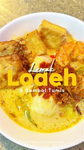Day 24 of Ramadan with Rempah Mak Long x EbooCooks 🌙 Authentic. Classic. Festive Hari Raya is just around the corner, and this is the perfect dish to prepare for your guests. Rempah Mak Long's Lemak Lodeh paste is definitely one of our bestsellers especially during the festive season. Rich, comforting, and authentically delicious - it's a classic dish that guests simply can't resist. Pair it with our Sambal Tumis paste for that extra kick. The perfect combo that brings the whole meal together. 