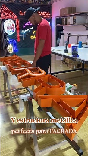 🔧 Así fabricamos letras corpóreas con neón LED para una fachada que impacta