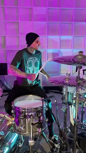 Travis Barker's 90-Minute Peloton Class: Raging Drumming Workout