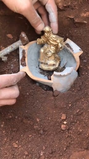 28K views · 496 reactions | treasure Hunter #gold #Adventure treasure #metal detecting #found a treasure | X hunters | Facebook