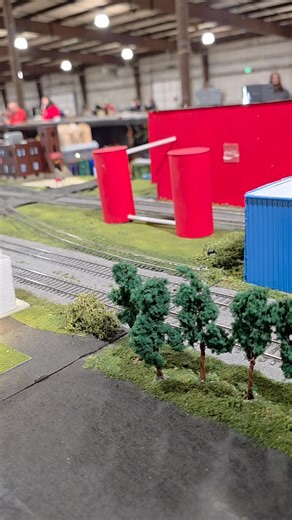 16K views · 552 reactions | Another view of the funeral train! Some dead units are on their last ride, heading off to be recycled into other locomotives (after being turned into molten, of course). This is one of the most unique trains I've ever seen. From the HO scale sipping and switching Society layout. | Reading and Lehigh Railroad, N scale | Facebook