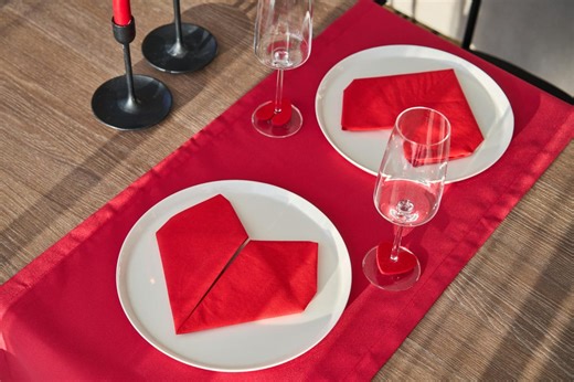 Valentine’s Day Table Decor Set | Red Table Runner, Wine Glass Charms & Heart Folded Napkins - Etsy