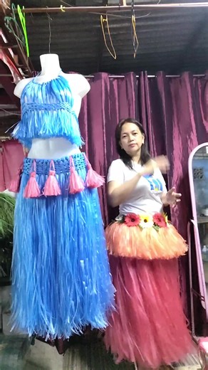 Hawaiian custom grass skirt for you