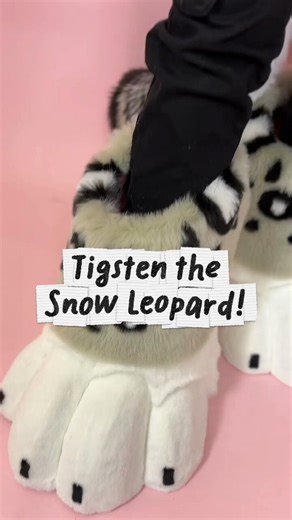 Spots? Rosettes? Yeah, we sew those ✨-Check out Tigsten the snow leopard in action! Fursuit commissions open April 10th!