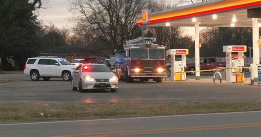 Sheriff's deputies fatally shoot 80-year-old man who pointed gun at them in Bardstown, KSP says