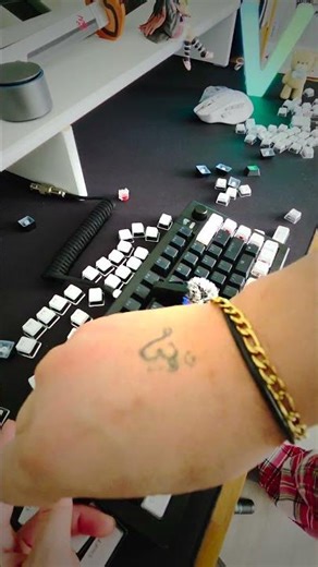 The "Glow Up" Focus - Changing Keycaps