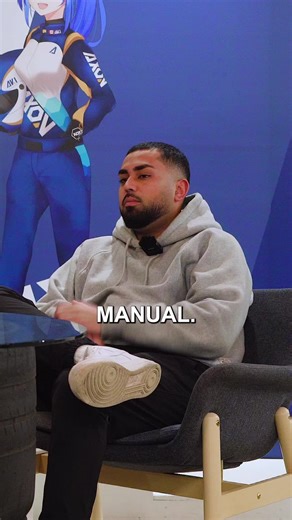 Paddle shift VS. Manual? 🏎️🏁😂 #carculture #simracing #funny #manual #racecar