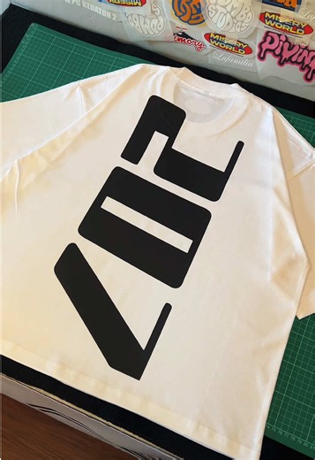 kalian mau buat brand tp ga mau langsung produksi banyak? bisa banget bikin di pas custom💥 kalian bisa buat satuan atau lusinan dulu di kita🚀💥🔥 #konveksilampung #customkaos #sablonkaos #customtshirt #lampung