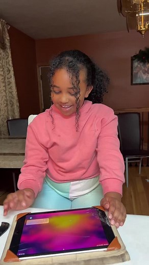 Exploring Tablet Features in a Cozy Home Setting