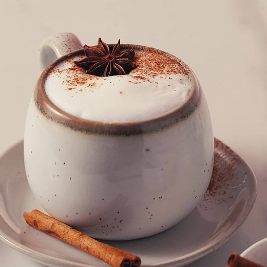 Enjoy the handcrafted taste of a Winter Dream® Tea Latte right at home. Our signature blend of rooibos, black tea, cinnamon and spice can be enjoyed hot, cold, with friends or alone. | The Coffee Bean & Tea Leaf