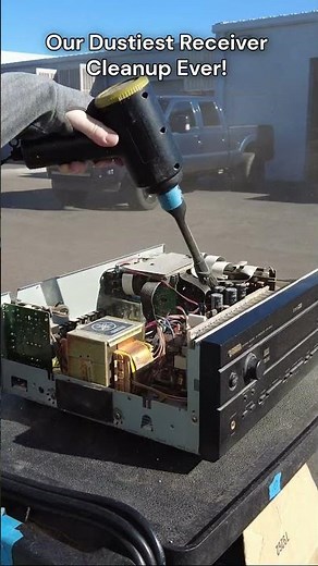 Oddly Satisfying Vintage Receiver Cleanup