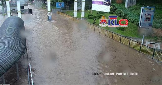 [UPDATED] Here are the 11 roads in KL worst hit by flash floods [WATCH] | New Straits Times