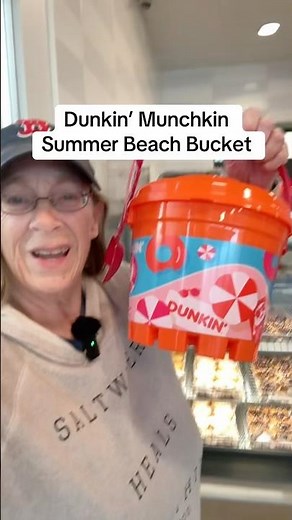 Got my bucket! Dunkin’ Munchkin Summer Beach Bucket #dunkin #dunkindonuts #bucket