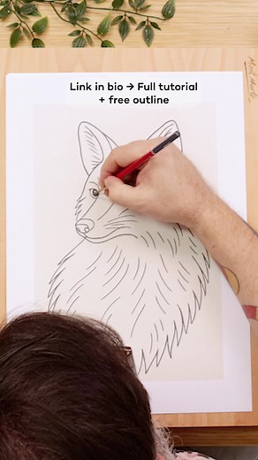 Learn how to draw a stylised fox and pick up some oil pastel tricks...