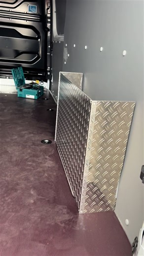 Business Opportunities for Immigrant Entrepreneurs in Freight Transport from Poland to Germany