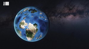 Tyranosaurus měl na délku 12 metrů a vážil osm tun. Dinosauři se Stephenem Fryem jsou k vidění tady ➡ https://iprima.tv/dinosauři | Prima ZOOM