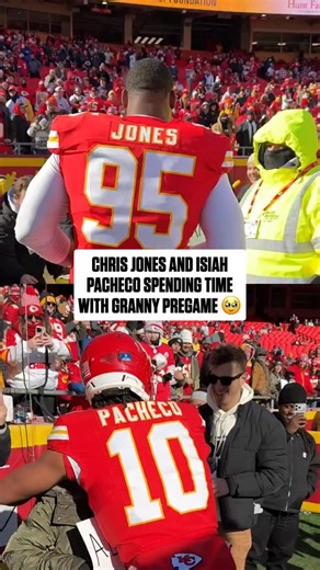 144K views · 3.2K reactions | The sign is so good  LACvsKC on CBS/Paramount+ watch.nfl.com | NFL | Facebook